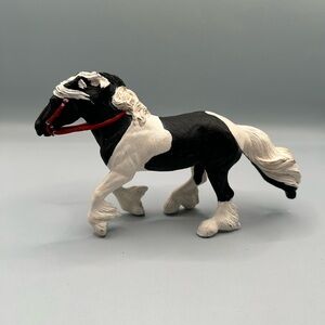 Safari Ltd Horse STREAMING LIGHT 2010 Figure Black and White